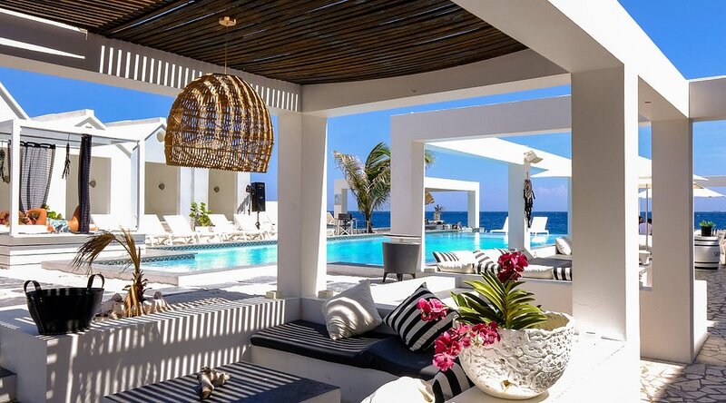 Saint Tropez Curacao